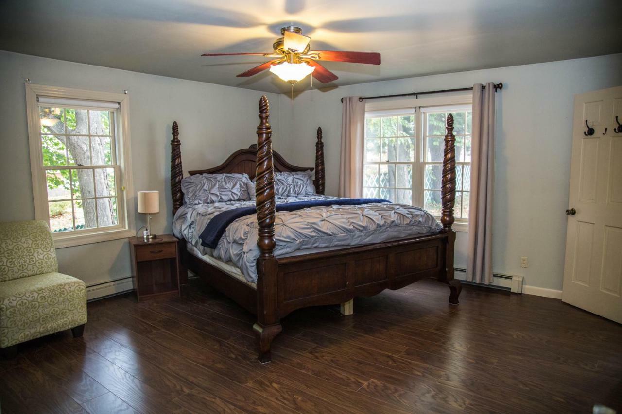 Sunnyside home near Sunday River, Black Mountain, Lakes&Hikes Rumford Eksteriør bilde